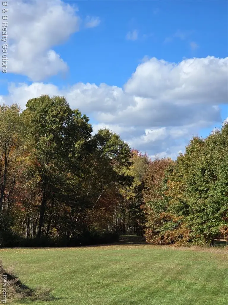 Unit 12 Sheryl, Lapeer, MI 48446 - #1