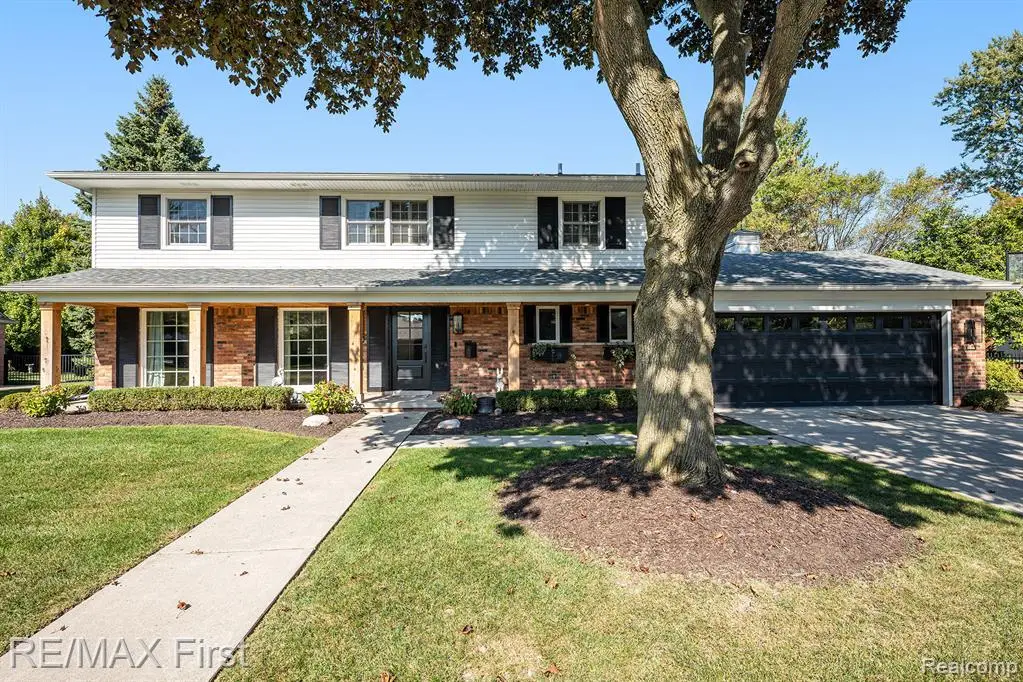 34 Putnam, Village Of Grosse Pointe Shores, MI  - Image #1