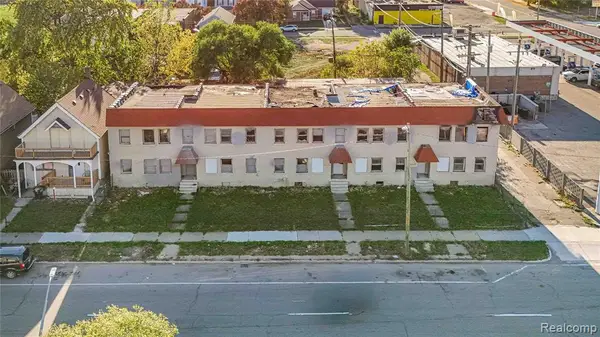 7579 Chrysler, Detroit, MI 