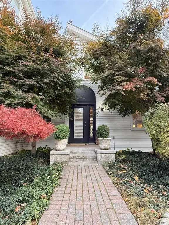 644 East, Northville, MI 