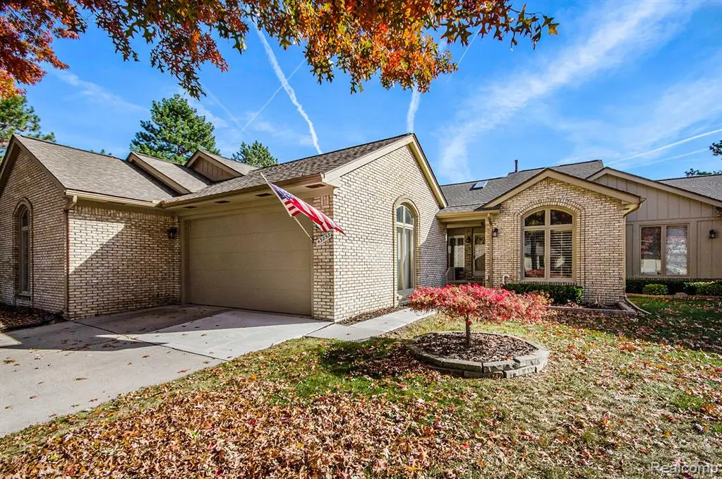43053 W Kirkwood #30, Clinton Township, MI  - Image #1