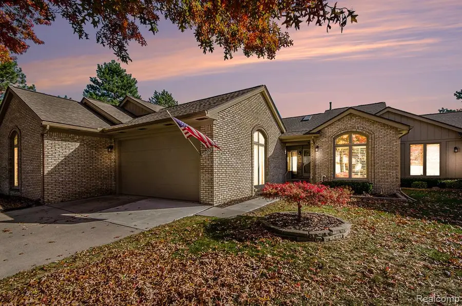 43053 W Kirkwood #30, Clinton Township, MI  - Image #2