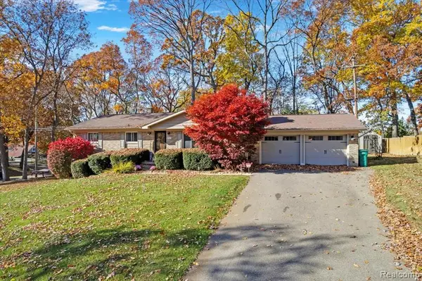 5955 Princess, Clarkston, MI 