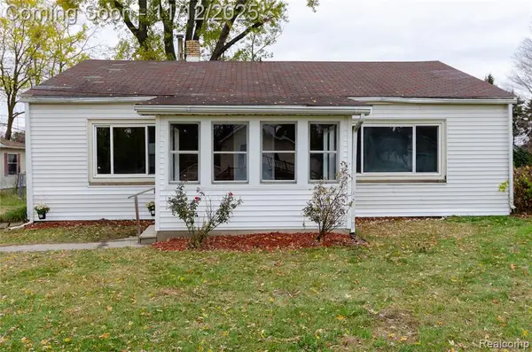 577 Peacock, Pontiac, MI 