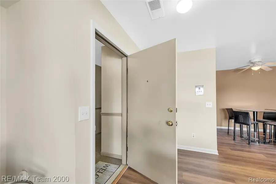 10045 Allen Pointe, Allen Park, MI  - Image #2