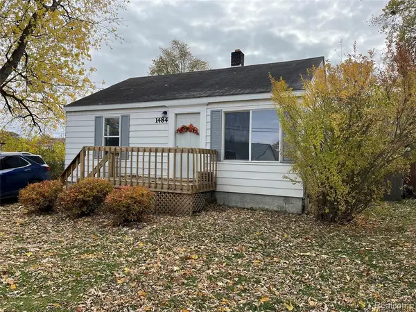 1484 E Mclean, Burton, MI 