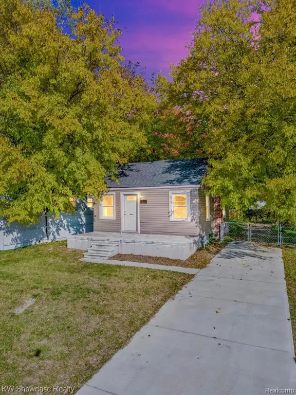 20752 Inkster, Southfield, MI 