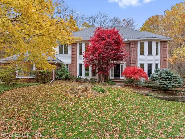 1740 Hidden Valley, Milford, MI 