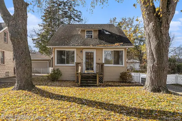 21619 Oxford, Farmington Hills, MI 