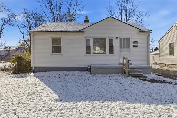 27053 Norfolk, Inkster, MI 