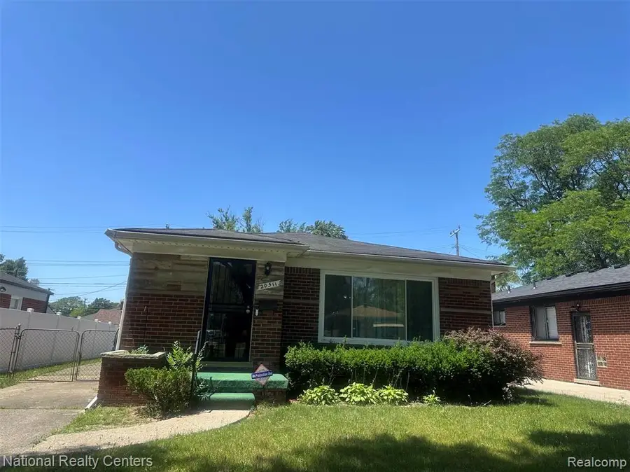 20511 Plainview, Detroit, MI  - Image #2
