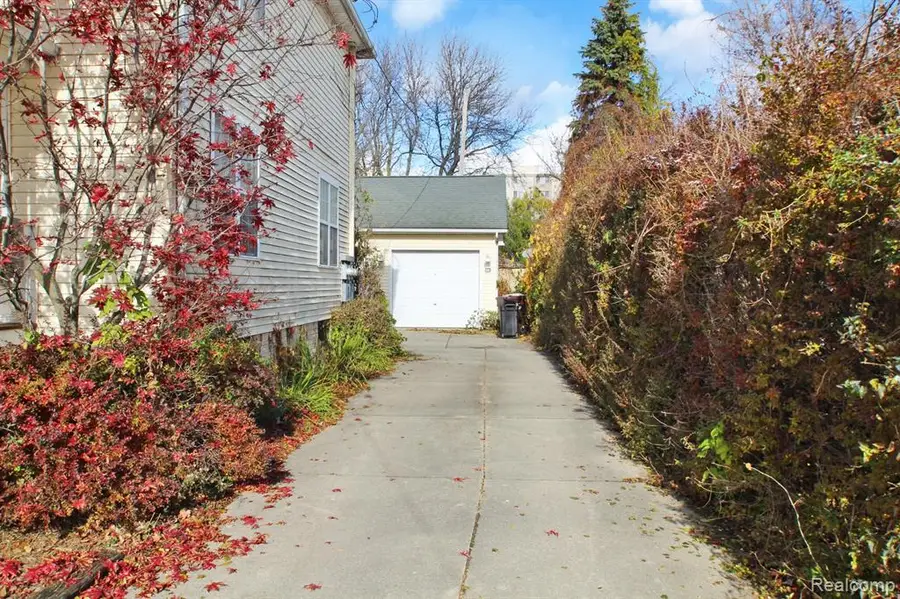 35730 Brush #1, Wayne, MI 48184 - #3