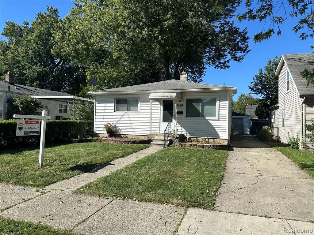 4640 Edgewood, Dearborn Heights, MI  - #1