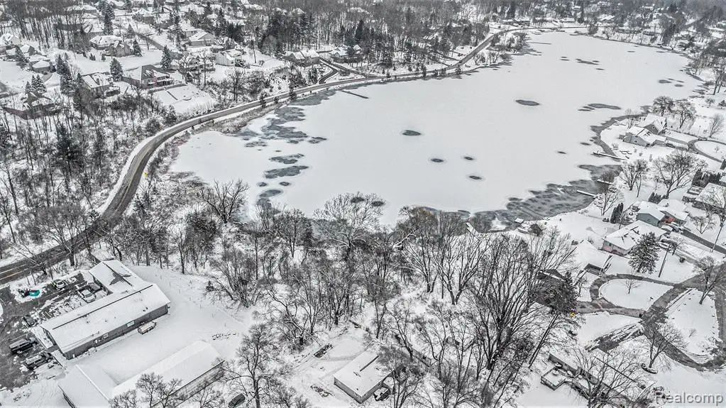 8056 Ortonville, Clarkston, MI 48348 - #1