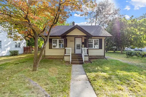 19264 Houghton, Detroit, MI 