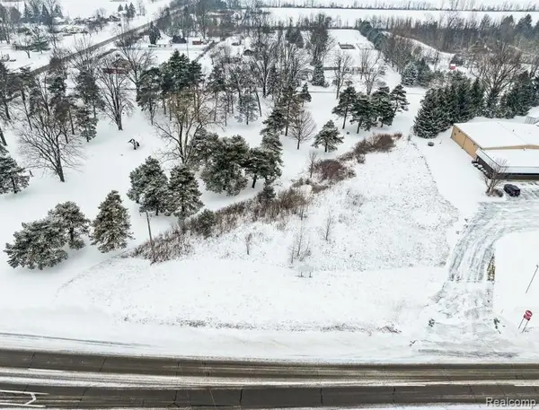 12502 W Corunna, Lennon, MI 48449