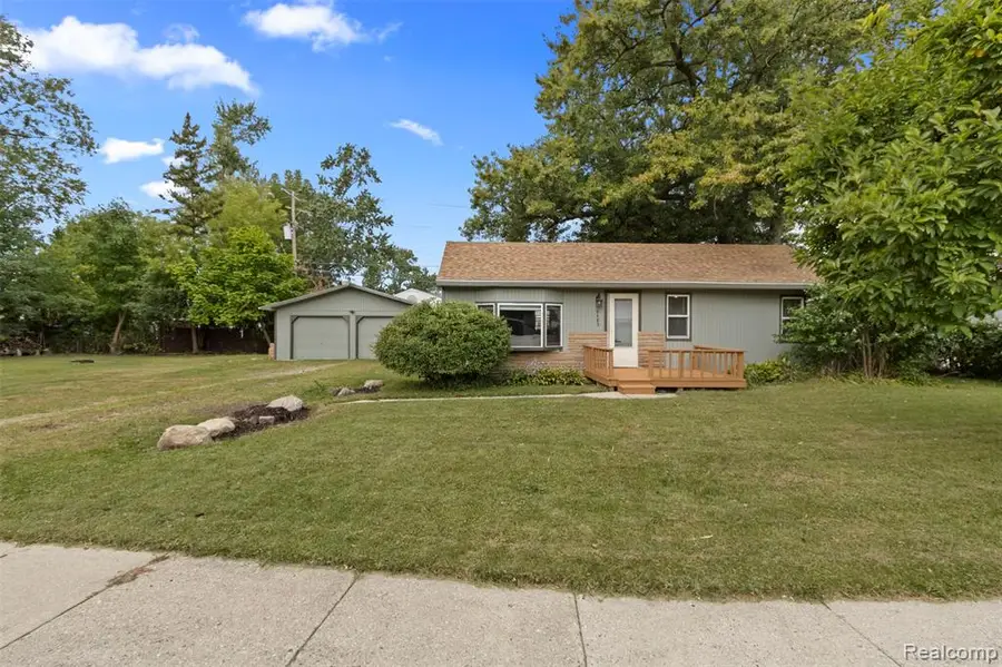 8483 Beatrice, Westland, MI  - Image #2
