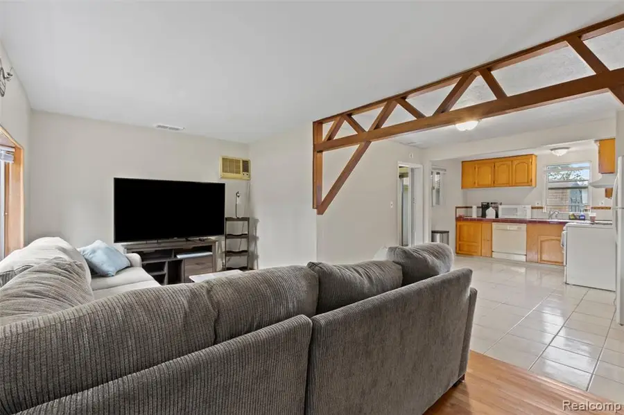 8483 Beatrice, Westland, MI  - Image #3