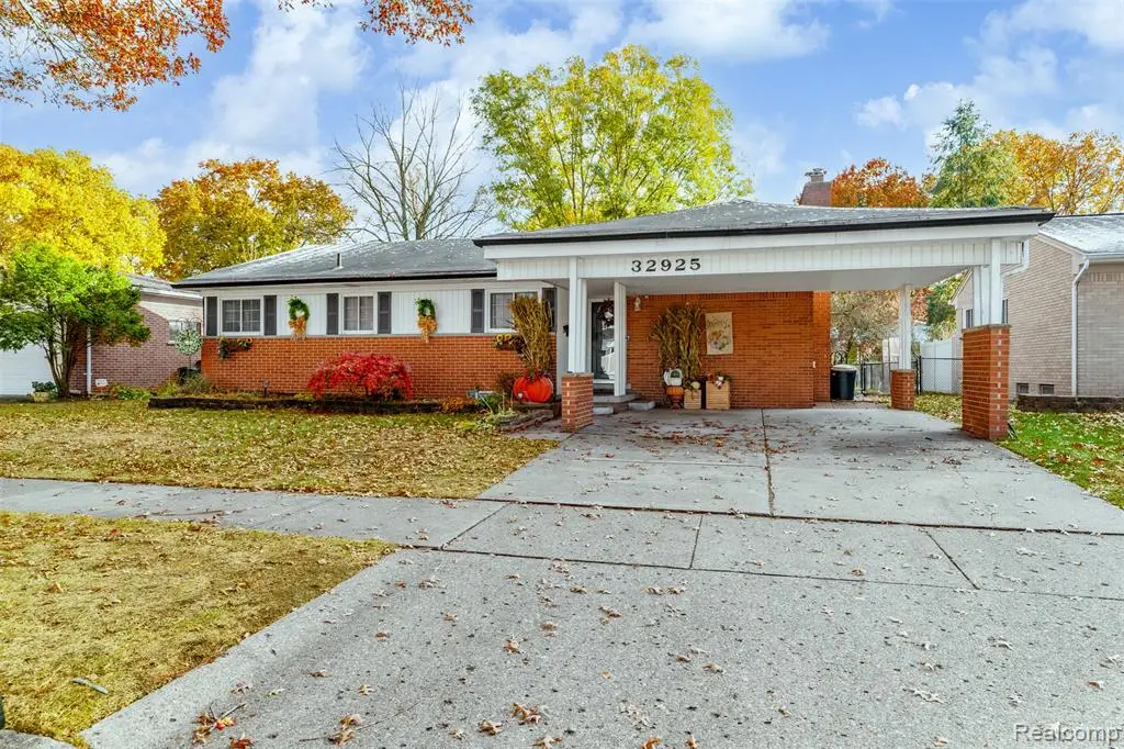 32925 Martin, Livonia, MI  - #1