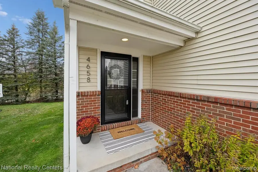 4658 Tiger Lily, Clarkston, MI  - Image #2