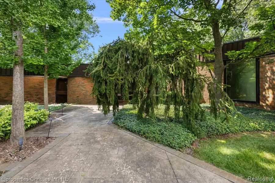 4647 Private Lake, Bloomfield Hills, MI  - Image #3