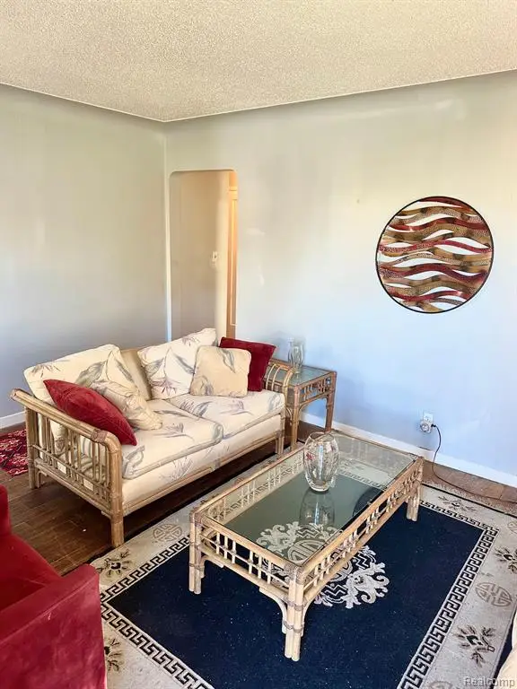 9364 Ohio, Detroit, MI  - #3