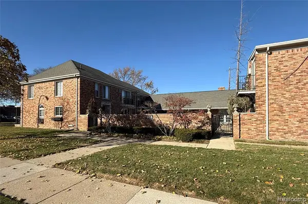 2344 W 14 Mile #7, Royal Oak, MI 