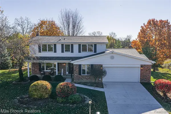 3639 Heatherwood, Rochester Hills, MI 