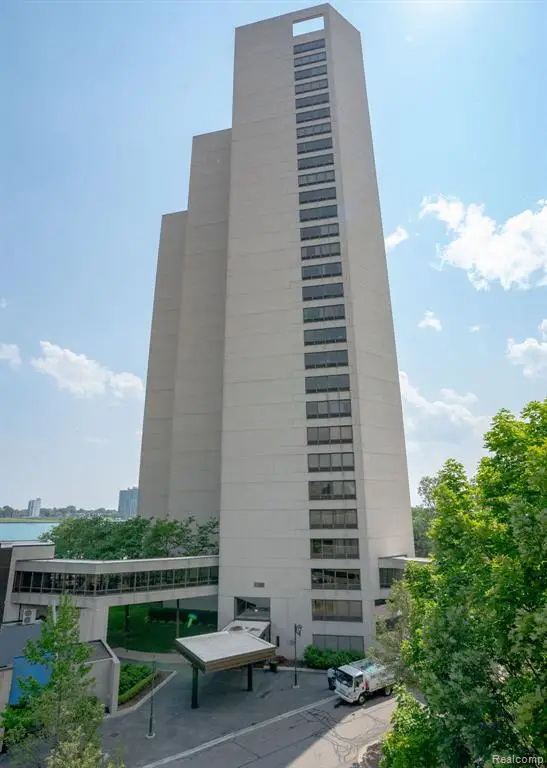 1001 Jefferson #300-14J, Detroit, MI 