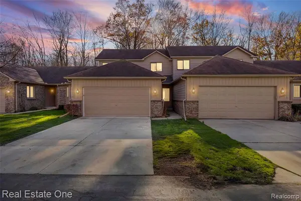 30817 Misty Pines, Farmington Hills, MI 