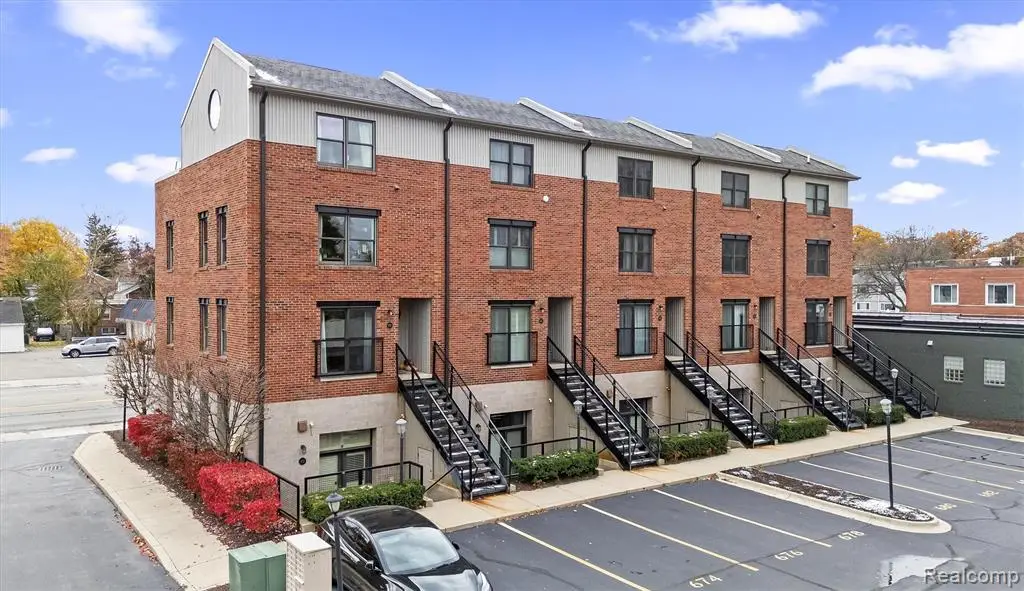 670 W 11 Mile, Royal Oak, MI  - Image #1