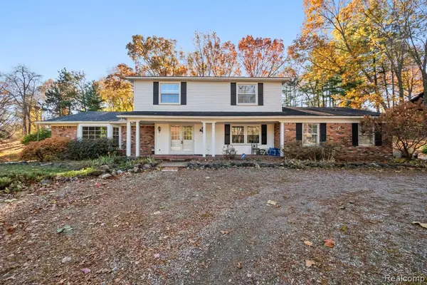 26075 Woodlore, Franklin, MI 