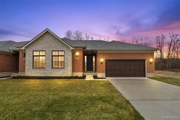 55589 Oak Pointe, Shelby Twp, MI 48315