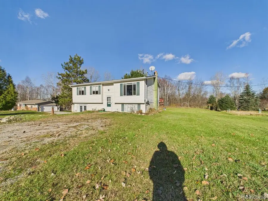 1801 E Norway Lake, Lapeer, MI  - Image #2