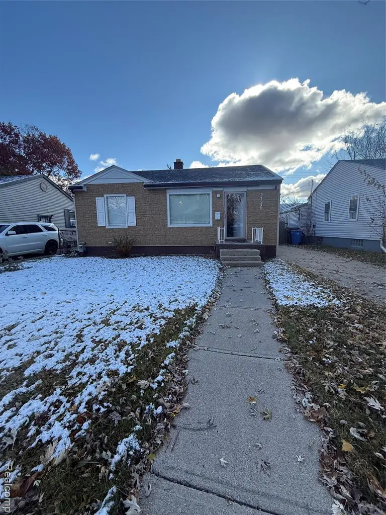 27233 New York, Inkster, MI  - Image #2