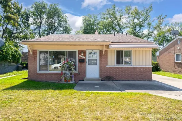 13341 Albany, Oak Park, MI 48237