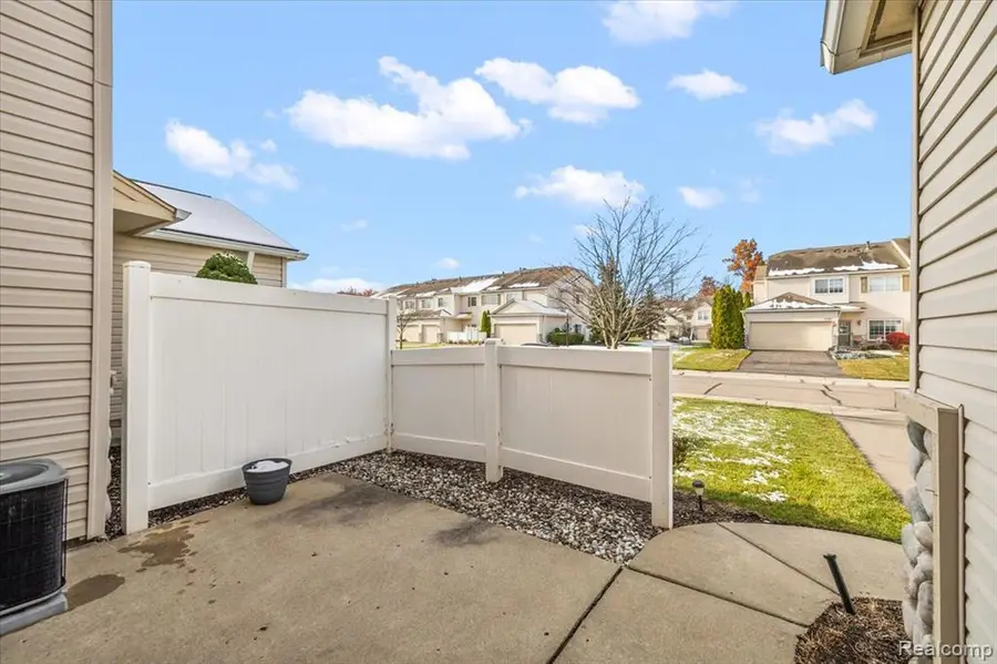 26709 Ashton, Woodhaven, MI  - Image #3