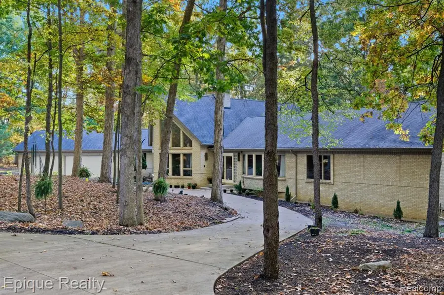 2670 Spring Grove, Brighton, MI  - #3