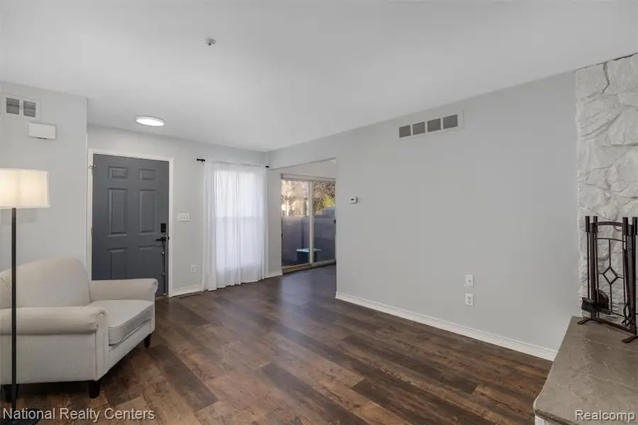 41060 Northwind, Canton, MI  - Image #3