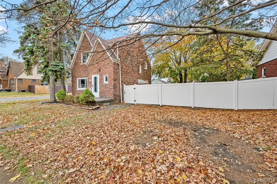 1332 Fort Park, Lincoln Park, MI  - Image #3