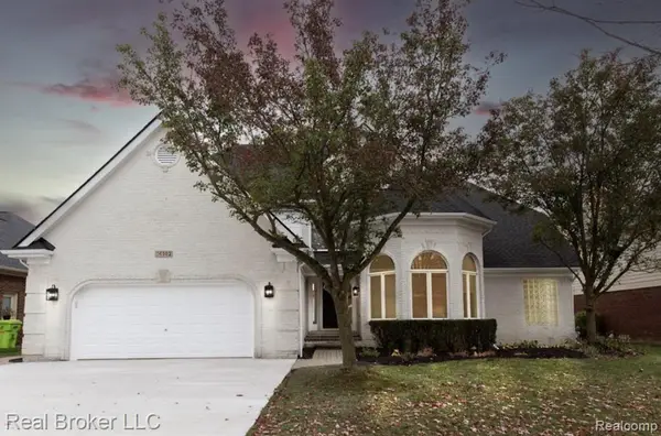 16102 S Thames, Macomb, MI 