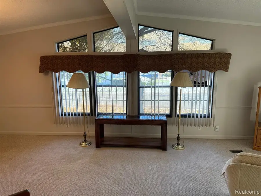 3072 E Bay, Fenton, MI 48430 - Image #2