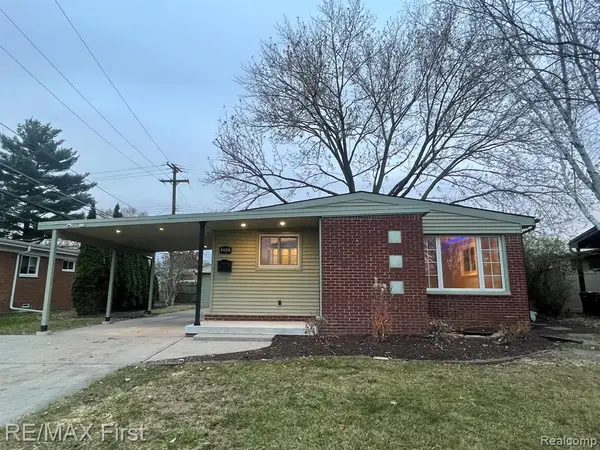 22542 Sunnyside, Saint Clair Shores, MI 