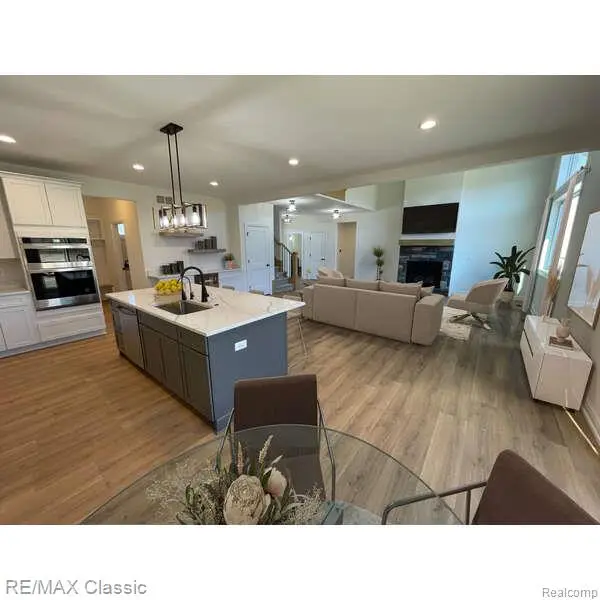 331 Dawson, Milford, MI 48381 - #3