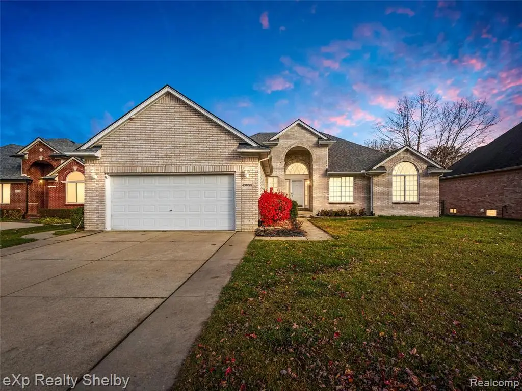 49088 Lehr, Macomb, MI  - #1