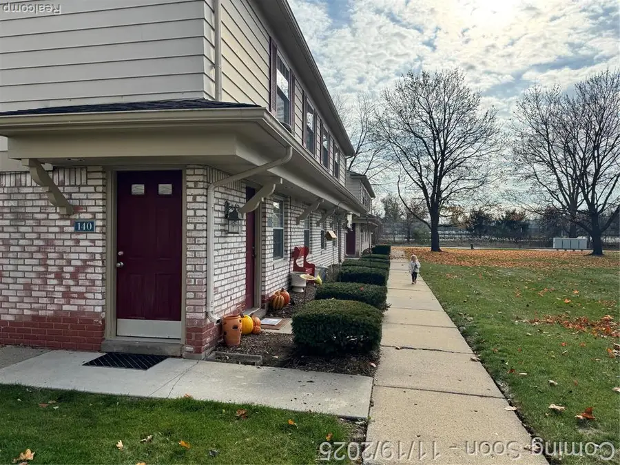 140 Princeton, South Lyon, MI  - Image #2