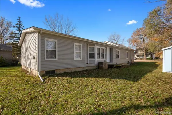 825 Smith, Monroe, MI 