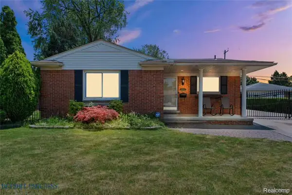 26411 W Warren, Dearborn Heights, MI 48127