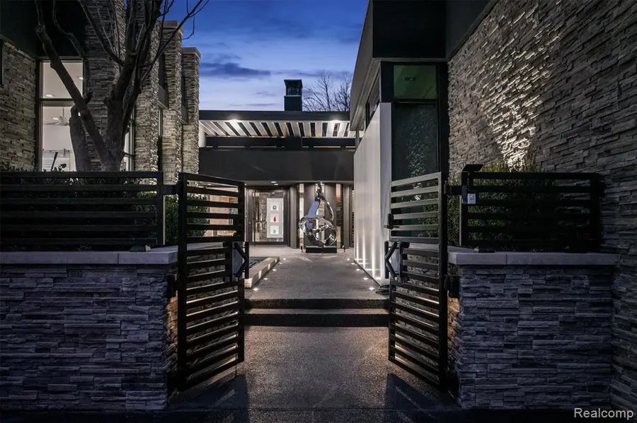 5116 W Bloomfield Lake, West Bloomfield, MI  - Image #3