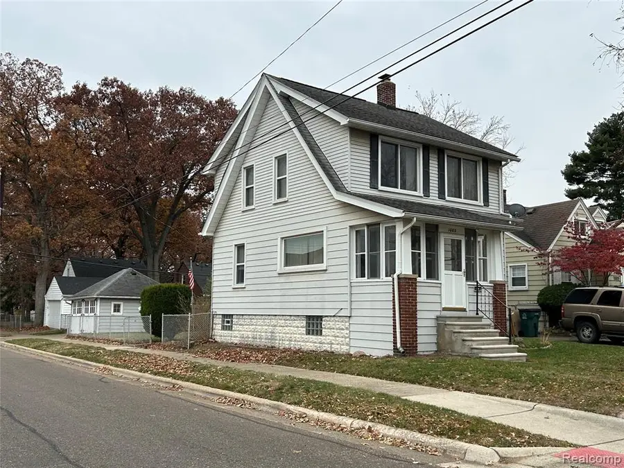 1003 Emwill, Fenton, MI  - Image #3